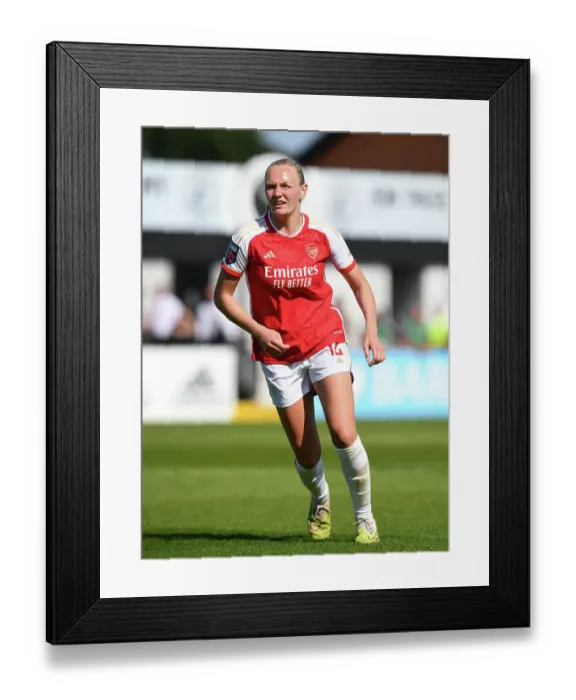 Framed Print : Arsenal vs Aston Villa: FA Women's Super League Showdown at Meadow Park
