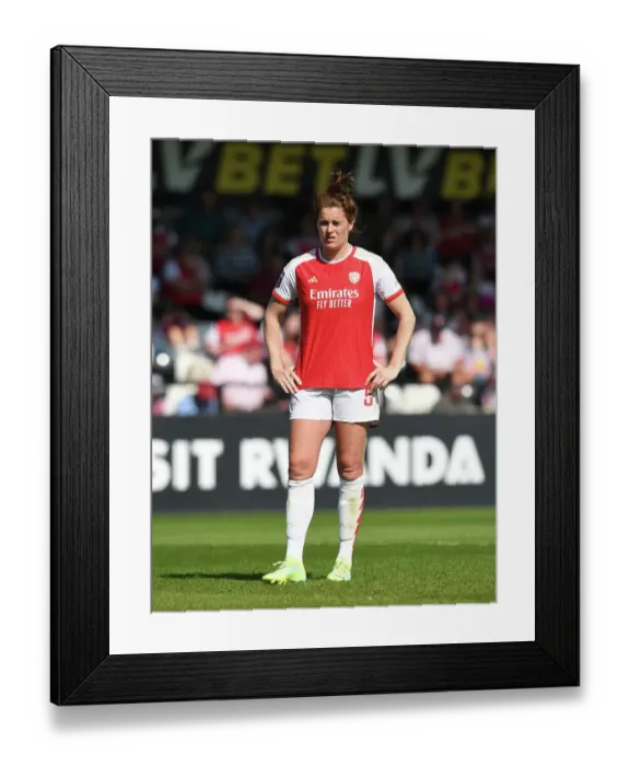 Framed Print : Arsenal's Jennifer Beattie in Action: FA Women's Super League 2022-23 - Arsenal vs Aston Villa