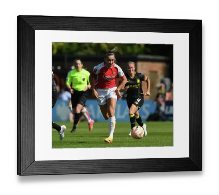 Framed Print : Arsenal's McCabe Stars: FA Women's Super League Victory Over Aston Villa