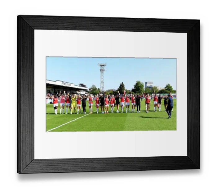 Framed Print : Arsenal Women's Super League Victory: Triumph over Aston Villa