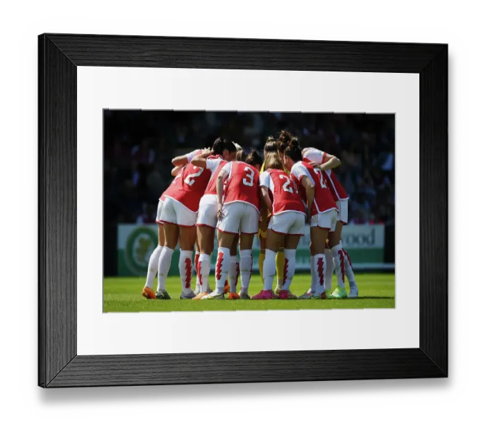 Framed Print : Arsenal Women Huddle Before Kick-off Against Aston Villa in FA WSL (2022-23) Framed Print : Arsenal Women Huddle Before Kick-off Against Aston Villa in FA WSL (2022-23)