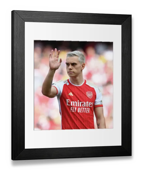 Framed Print : Arsenal's Leandro Trossard Gears Up for Arsenal v Wolverhampton Wanderers in the Premier League