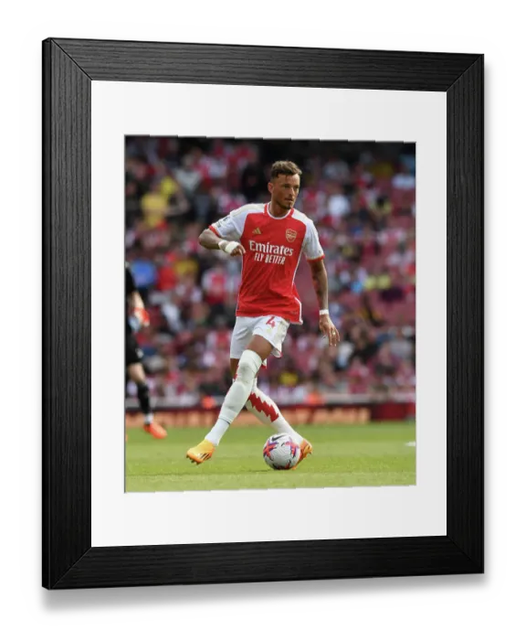 Framed Print : Arsenal's Ben White Stands Firm: Intense Battle Against Wolverhampton Wanderers in 2022-23 Premier League