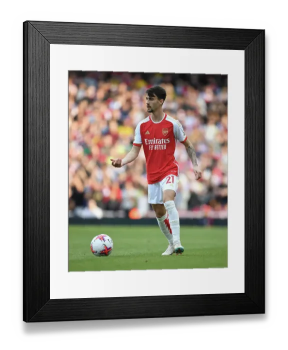 Framed Print : Arsenal's Fabio Vieira Shines: Outclassing Wolverhampton Wanderers in the Premier League (2022-23)