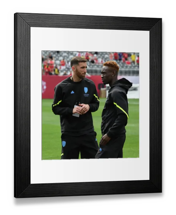 Framed Print : Arsenal vs Manchester United: Pre-Season Clash at MetLife Stadium
