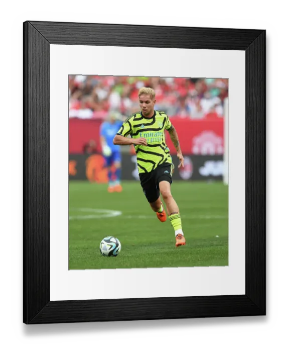Framed Print : Emile Smith Rowe Shines: Arsenal Outperforms Manchester United at MetLife Stadium (2023-24) Framed Print : Emile Smith Rowe Shines: Arsenal Outperforms Manchester United at MetLife Stadium (2023-24)