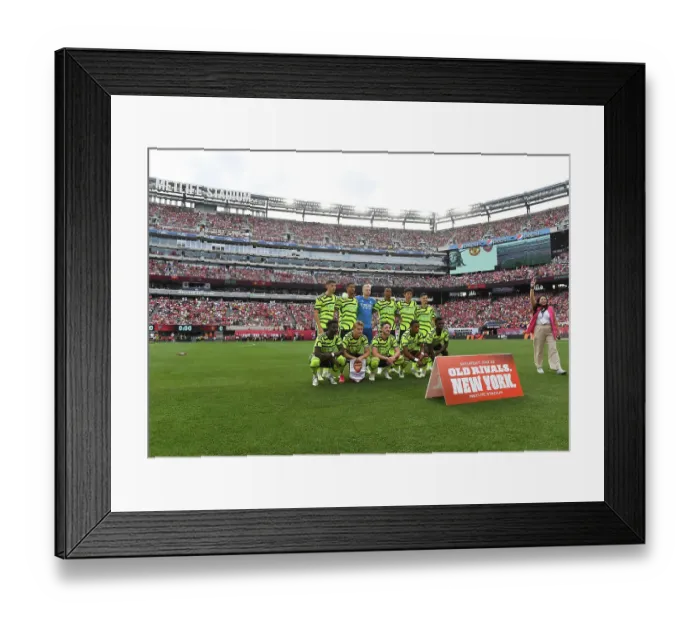 Framed Print : Arsenal vs Manchester United: Pre-Season Clash at MetLife Stadium, 2023 Framed Print : Arsenal vs Manchester United: Pre-Season Clash at MetLife Stadium, 2023