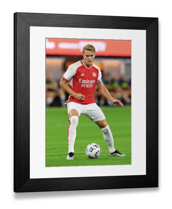 Framed Print : Arsenal vs. FC Barcelona: Pre-Season Clash at SoFi Stadium (2023) Framed Print : Arsenal vs. FC Barcelona: Pre-Season Clash at SoFi Stadium (2023)