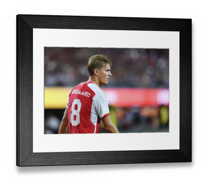 Framed Print : Arsenal vs. FC Barcelona: Pre-Season Clash at SoFi Stadium (2023)
