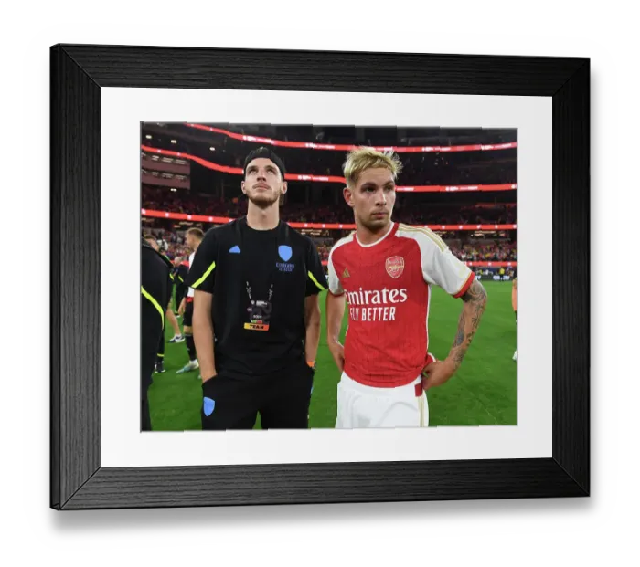 Framed Print : Arsenal and FC Barcelona Face Off in Pre-Season Friendly at SoFi Stadium: Declan Rice and Emile Smith Rowe Celebrate