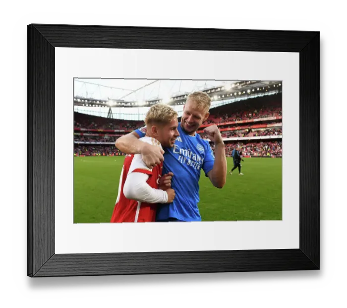 Framed Print : Arsenal Rejoice: Smith Rowe and Ramsdale Celebrate Emirates Cup Victory (2023-24)