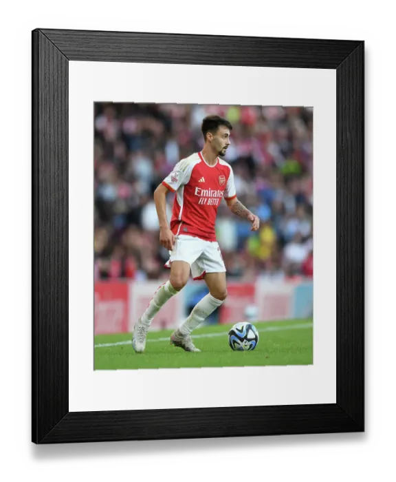 Framed Print : Arsenal's Fabio Vieira Stars in Emirates Cup: Arsenal 1-1 AS Monaco (2023-24) Framed Print : Arsenal's Fabio Vieira Stars in Emirates Cup: Arsenal 1-1 AS Monaco (2023-24)