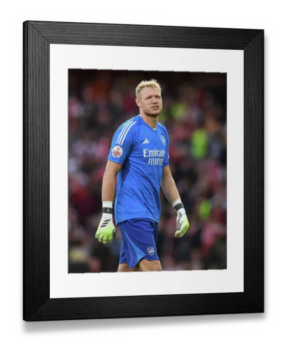 Framed Print : Arsenal's Aaron Ramsdale Shines in 2023-24 Emirates Cup: Arsenal vs AS Monaco