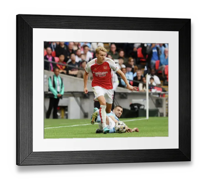 Framed Print : Odegaard vs. Kovacic: A Riveting Battle at the Community Shield - Arsenal vs. Manchester City (2023-24)