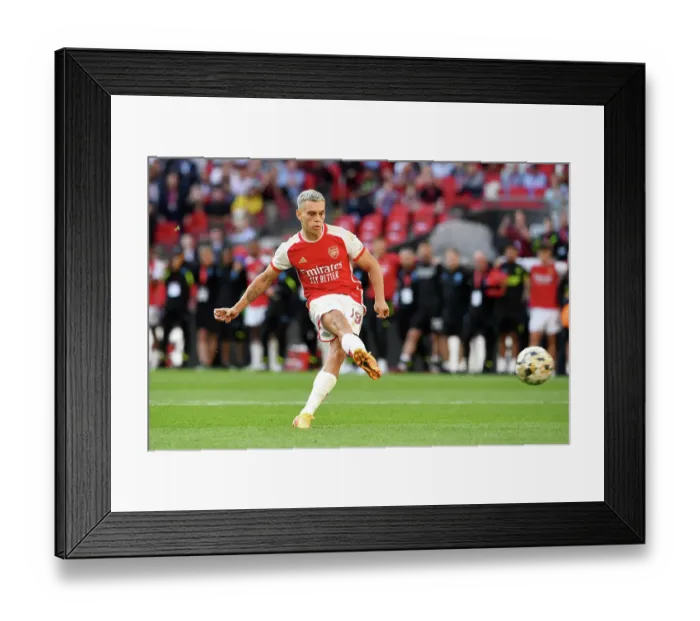 Framed Print : Arsenal Claim Community Shield: Trossard Scores Decisive Penalty in Thrilling Shootout Against Manchester City Framed Print : Arsenal Claim Community Shield: Trossard Scores Decisive Penalty in Thrilling Shootout Against Manchester City