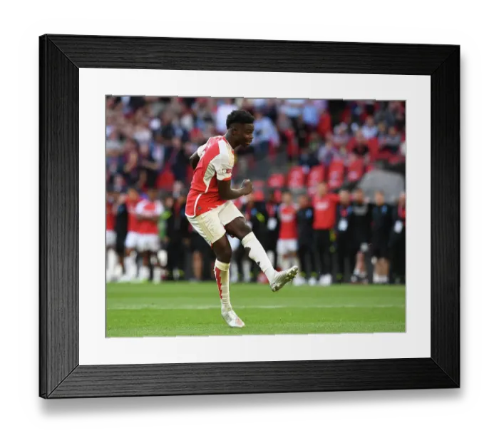 Framed Print : Arsenal's Bukayo Saka Scores Penalty to Win FA Community Shield against Manchester City (2023-24) Framed Print : Arsenal's Bukayo Saka Scores Penalty to Win FA Community Shield against Manchester City (2023-24)