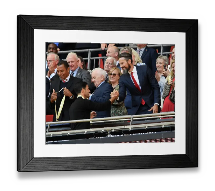 Framed Print : Arsenal and Manchester City Clash in FA Community Shield: Mikel Arteta and Josh Kroenke Celebrate Victory