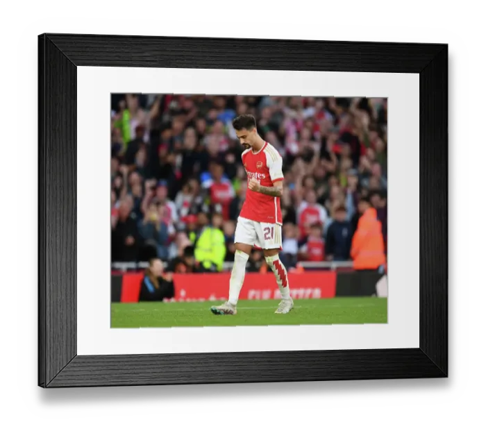 Framed Print : Fabio Vieira Scores Penalty: Arsenal's Pre-Season Victory over AS Monaco (2023-24 Emirates Cup)