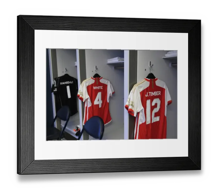 Framed Print : Arsenal FC vs. FC Barcelona: Pre-Season Clash at SoFi Stadium - Arsenal Dressing Room, 2023