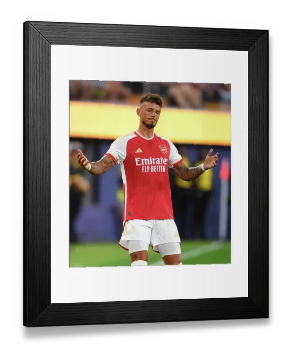 Framed Print : Arsenal vs. FC Barcelona: Pre-Season Clash at SoFi Stadium (2023)