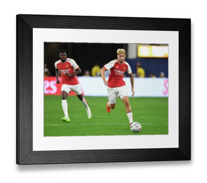 Framed Print : Arsenal vs. FC Barcelona: Pre-Season Clash at SoFi Stadium (2023)