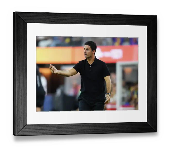 Framed Print : Arsenal vs. FC Barcelona: Mikel Arteta Reacts in Pre-Season Clash at SoFi Stadium (2023)