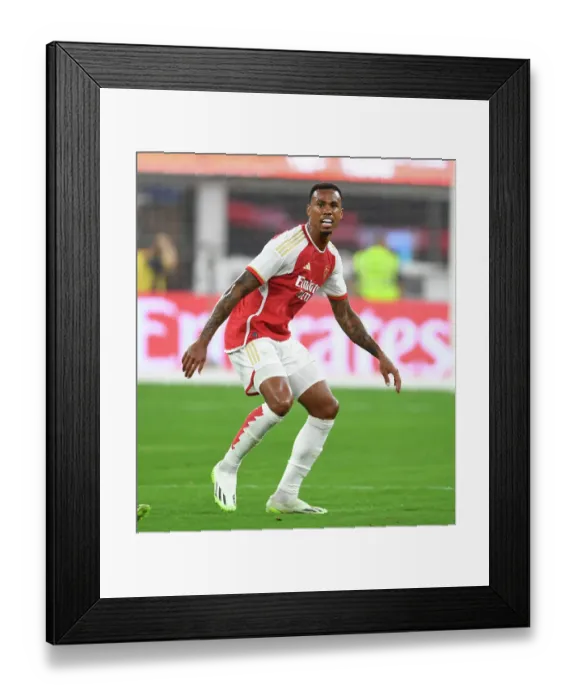 Framed Print : Arsenal vs. FC Barcelona: Pre-Season Clash at SoFi Stadium (2023)