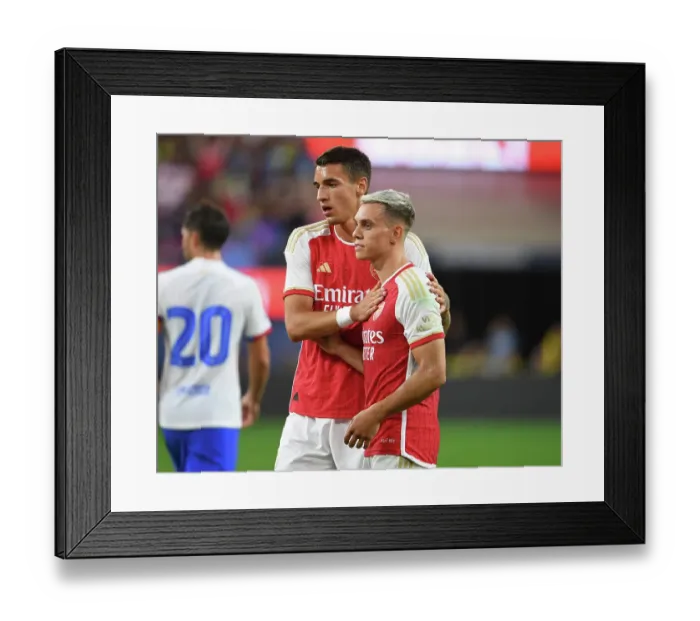 Framed Print : Arsenal vs. FC Barcelona: Leandro Trossard Scores Fourth Goal in Pre-Season Friendly at SoFi Stadium (2023-24) Framed Print : Arsenal vs. FC Barcelona: Leandro Trossard Scores Fourth Goal in Pre-Season Friendly at SoFi Stadium (2023-24)
