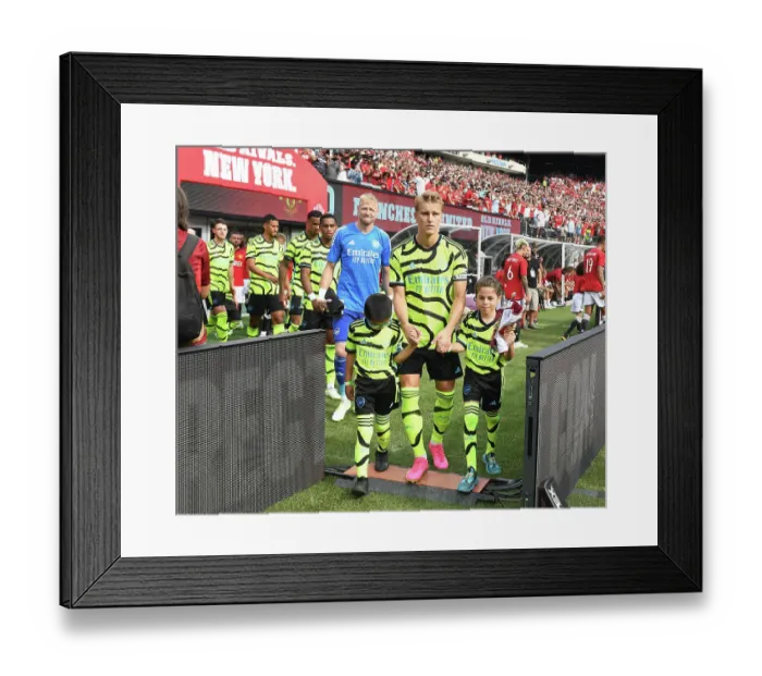 Framed Print : Arsenal vs Manchester United: Pre-Season Clash at MetLife Stadium (2023-24) Framed Print : Arsenal vs Manchester United: Pre-Season Clash at MetLife Stadium (2023-24)