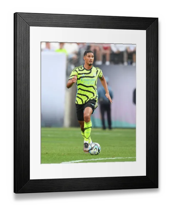 Framed Print : Arsenal vs Manchester United: Pre-Season Clash at MetLife Stadium (2023-24)