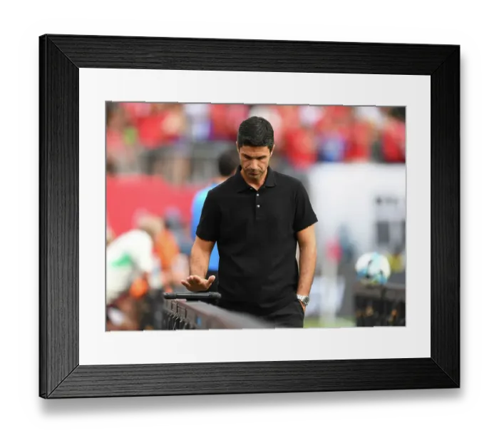 Framed Print : Arsenal vs Manchester United: Mikel Arteta Faces Off in Pre-Season Showdown at MetLife Stadium (2023-24)