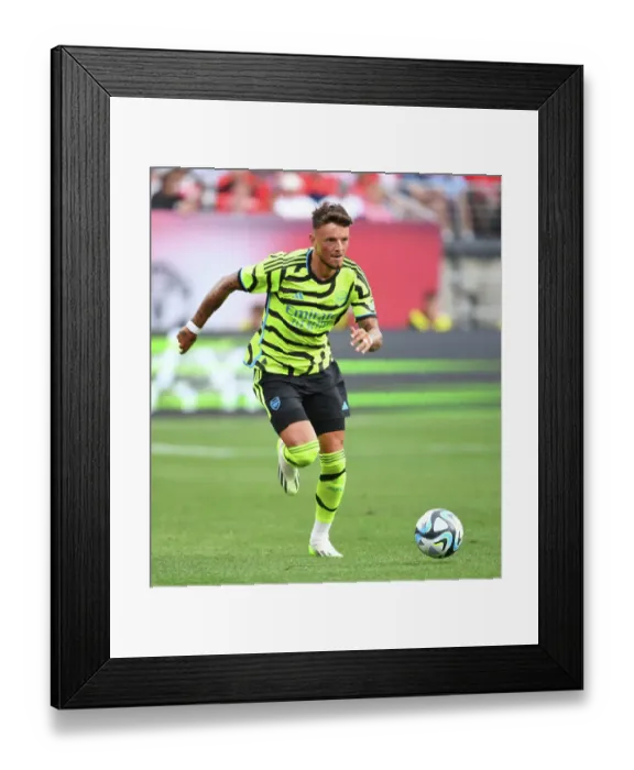 Framed Print : Arsenal vs Manchester United: Pre-Season Clash at MetLife Stadium (2023)