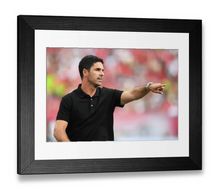 Framed Print : Arsenal vs Manchester United: Mikel Arteta vs Ole Gunnar Solskjaer - Pre-Season Clash at MetLife Stadium (2023)