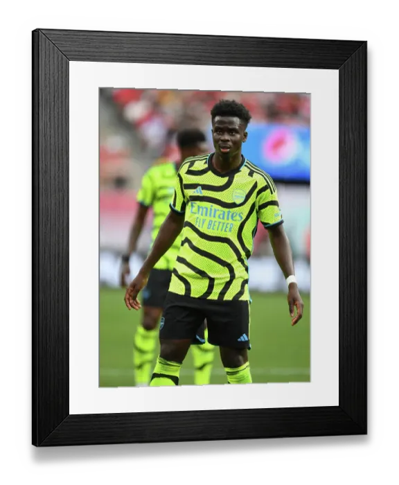 Framed Print : Bukayo Saka Shines: Arsenal's Pre-Season Victory Over Manchester United at MetLife Stadium (2023-24)