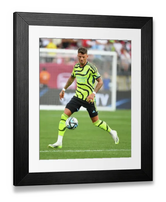 Framed Print : Arsenal vs Manchester United: Pre-Season Clash at MetLife Stadium (2023)