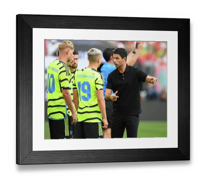 Framed Print : Arsenal vs Manchester United: Mikel Arteta's Pre-Season Training at MetLife Stadium (2023-24)