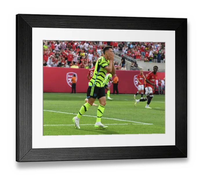 Framed Print : Arsenal vs Manchester United: Pre-Season Clash at MetLife Stadium (2023) Framed Print : Arsenal vs Manchester United: Pre-Season Clash at MetLife Stadium (2023)