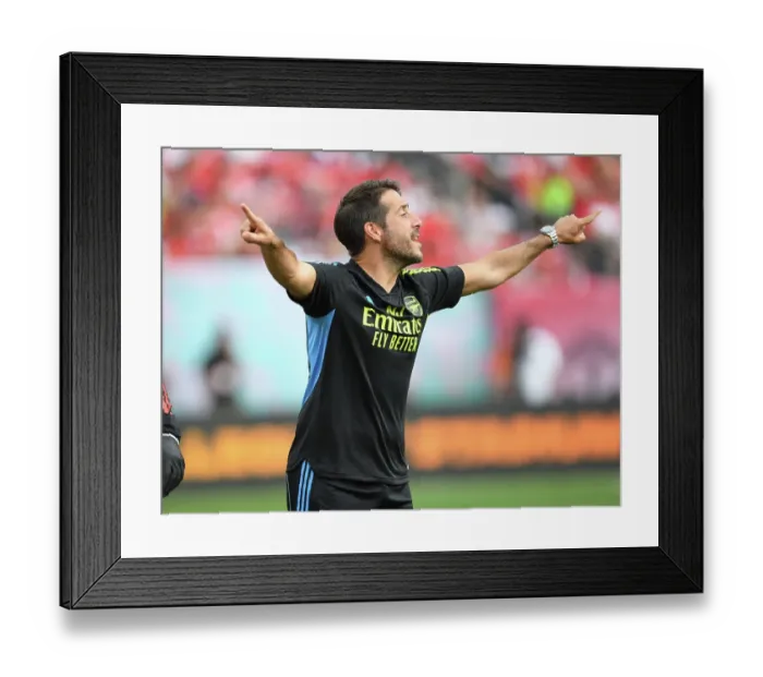 Framed Print : Arsenal vs Manchester United: Pre-Season Clash at MetLife Stadium, 2023 Framed Print : Arsenal vs Manchester United: Pre-Season Clash at MetLife Stadium, 2023