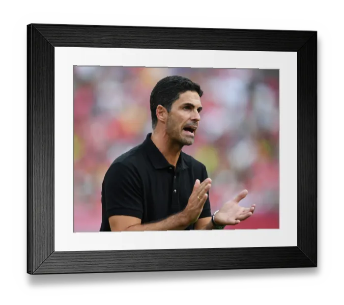 Framed Print : Arsenal vs Manchester United: Mikel Arteta Goes Head-to-Head in Pre-Season Showdown at MetLife Stadium (2023)