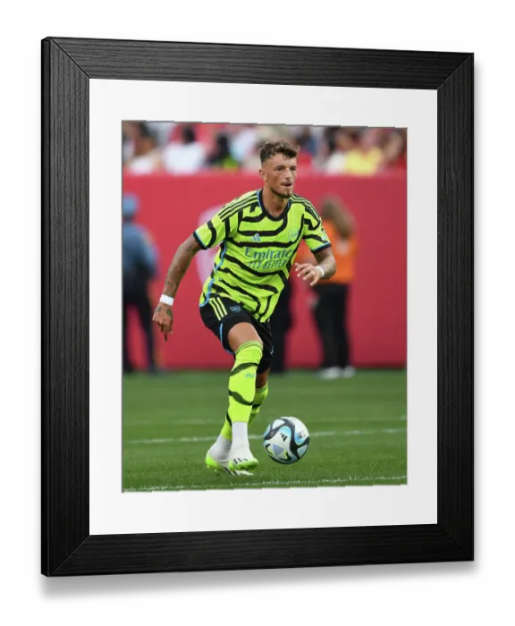 Framed Print : Arsenal vs Manchester United: Pre-Season Clash at MetLife Stadium (2023-24)