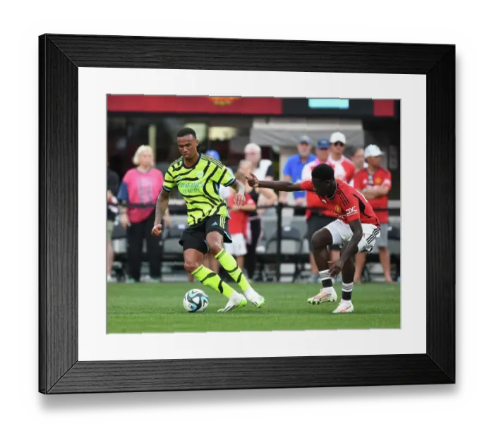 Framed Print : Arsenal vs Manchester United: Pre-Season Clash at MetLife Stadium (2023)