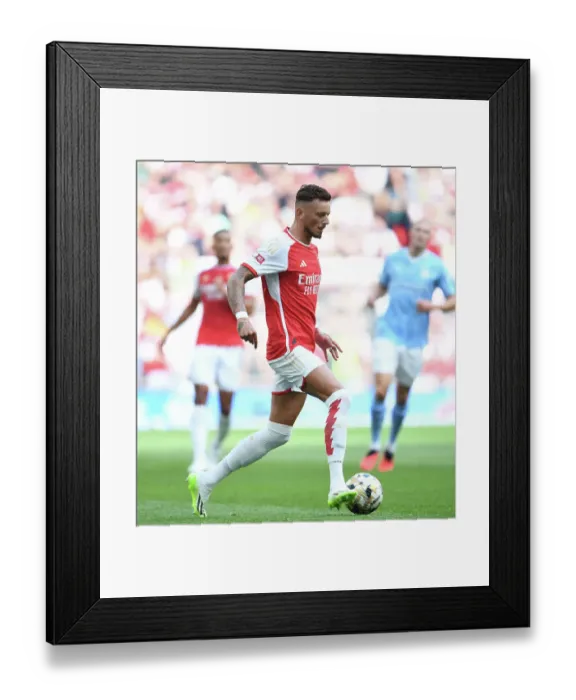 Framed Print : Arsenal's Ben White Faces Manchester City in 2023-24 Community Shield Showdown Framed Print : Arsenal's Ben White Faces Manchester City in 2023-24 Community Shield Showdown
