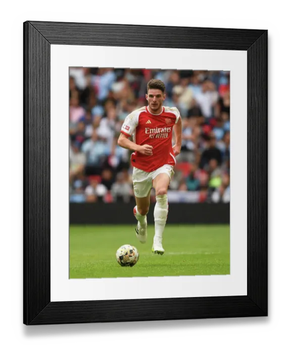 Framed Print : Arsenal's Declan Rice Faces Manchester City in FA Community Shield Showdown, 2023-24 Framed Print : Arsenal's Declan Rice Faces Manchester City in FA Community Shield Showdown, 2023-24