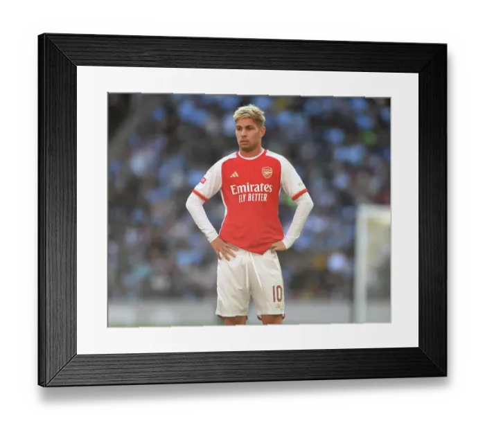 Framed Print : Arsenal's Emile Smith Rowe at 2023-24 Community Shield vs Manchester City Framed Print : Arsenal's Emile Smith Rowe at 2023-24 Community Shield vs Manchester City