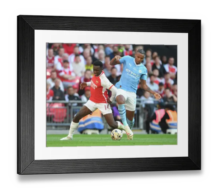 Framed Print : Arsenal's Nketiah Outsmarts Man City's Akanji in FA Community Shield Thriller