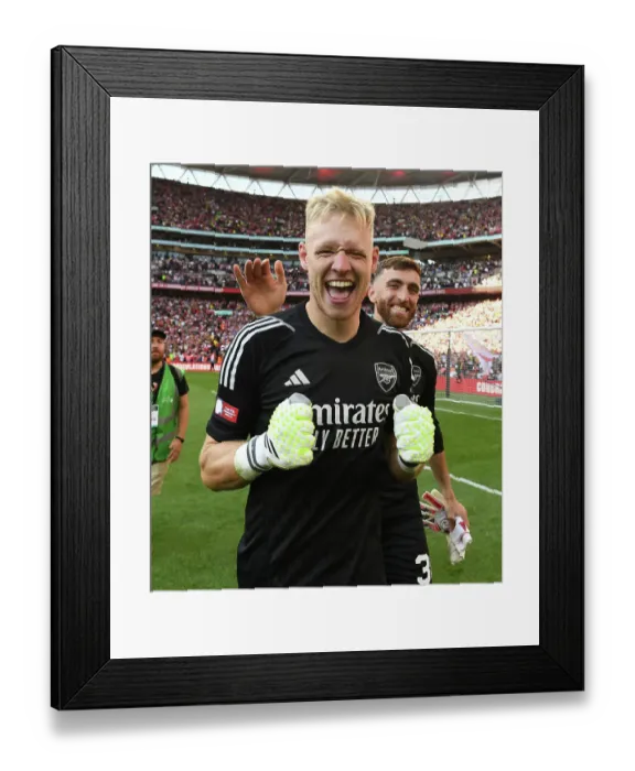 Framed Print : Arsenal's Goalkeepers Ramsdale and Turner Celebrate Community Shield Victory over Manchester City (2023-24)