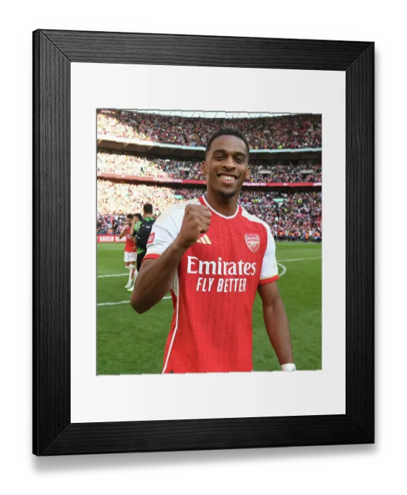 Framed Print : Arsenal's Jurrien Timber at the FA Community Shield: Manchester City vs. Arsenal (2023-24)