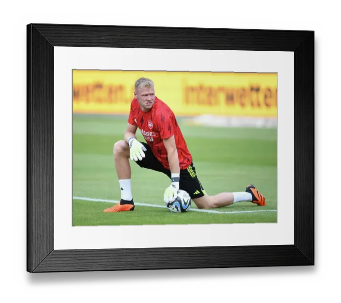 Framed Print : Arsenal's Aaron Ramsdale Prepares for Nuremberg Friendly Framed Print : Arsenal's Aaron Ramsdale Prepares for Nuremberg Friendly