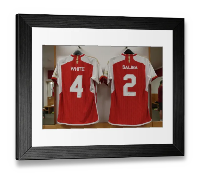 Framed Print : Arsenal FC: Pre-Season Preparation - Nuremberg Changing Room