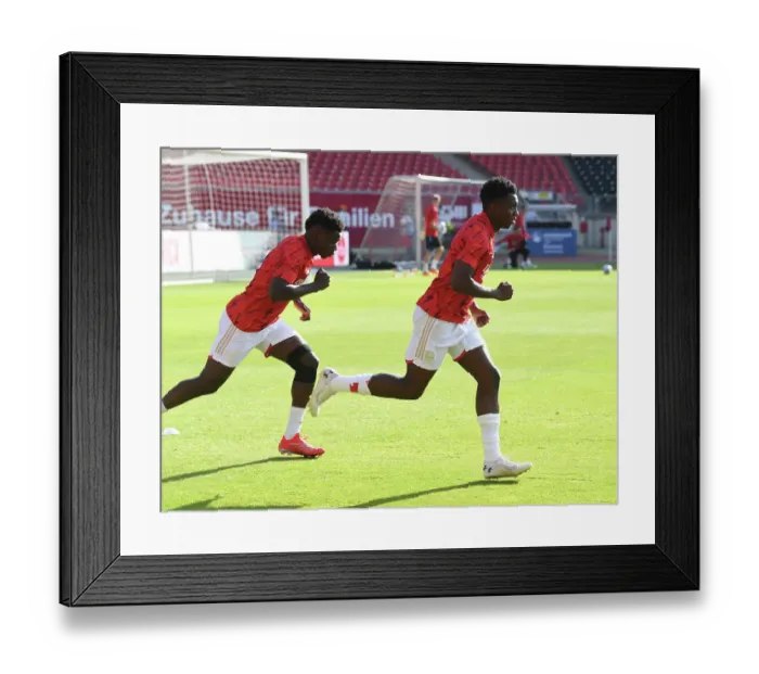 Framed Print : Arsenal Stars Bukayo Saka and Eddie Nketiah Pre-Season Training in Nuremberg, Germany